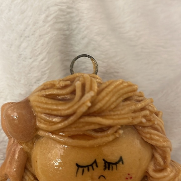 Vintage handmade girl in ruffle dress 👗 holding a straw hat - Picture 9 of 9